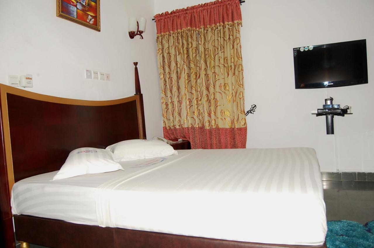 Hotel Residence Jeanne D'Arc Kotonu Zewnętrze zdjęcie