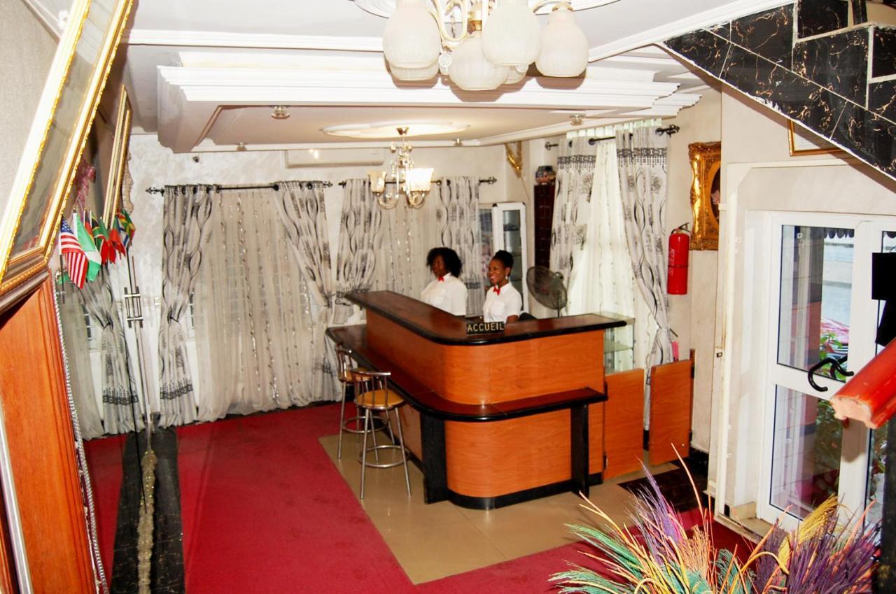 Hotel Residence Jeanne D'Arc Kotonu Zewnętrze zdjęcie