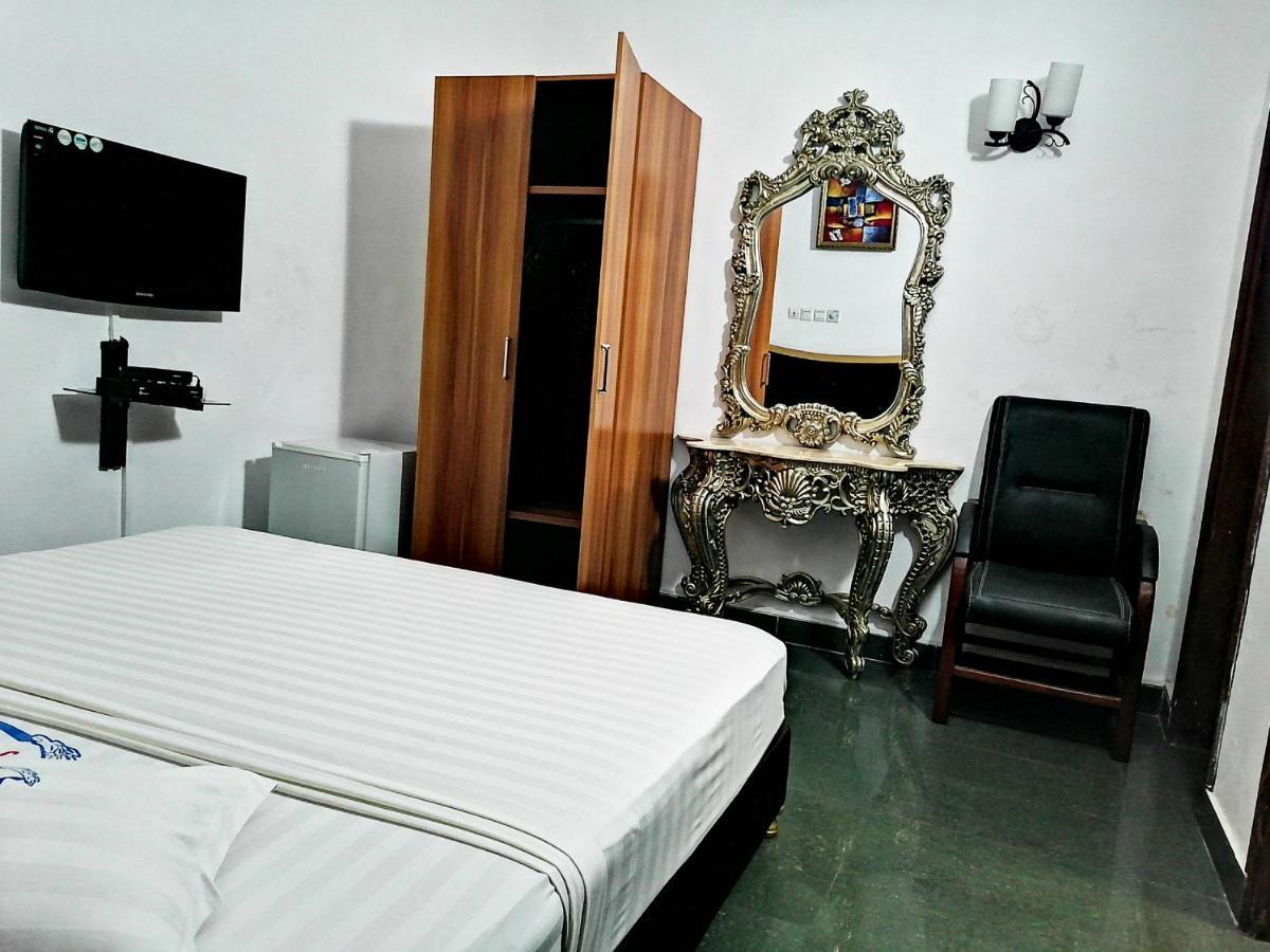 Hotel Residence Jeanne D'Arc Kotonu Zewnętrze zdjęcie