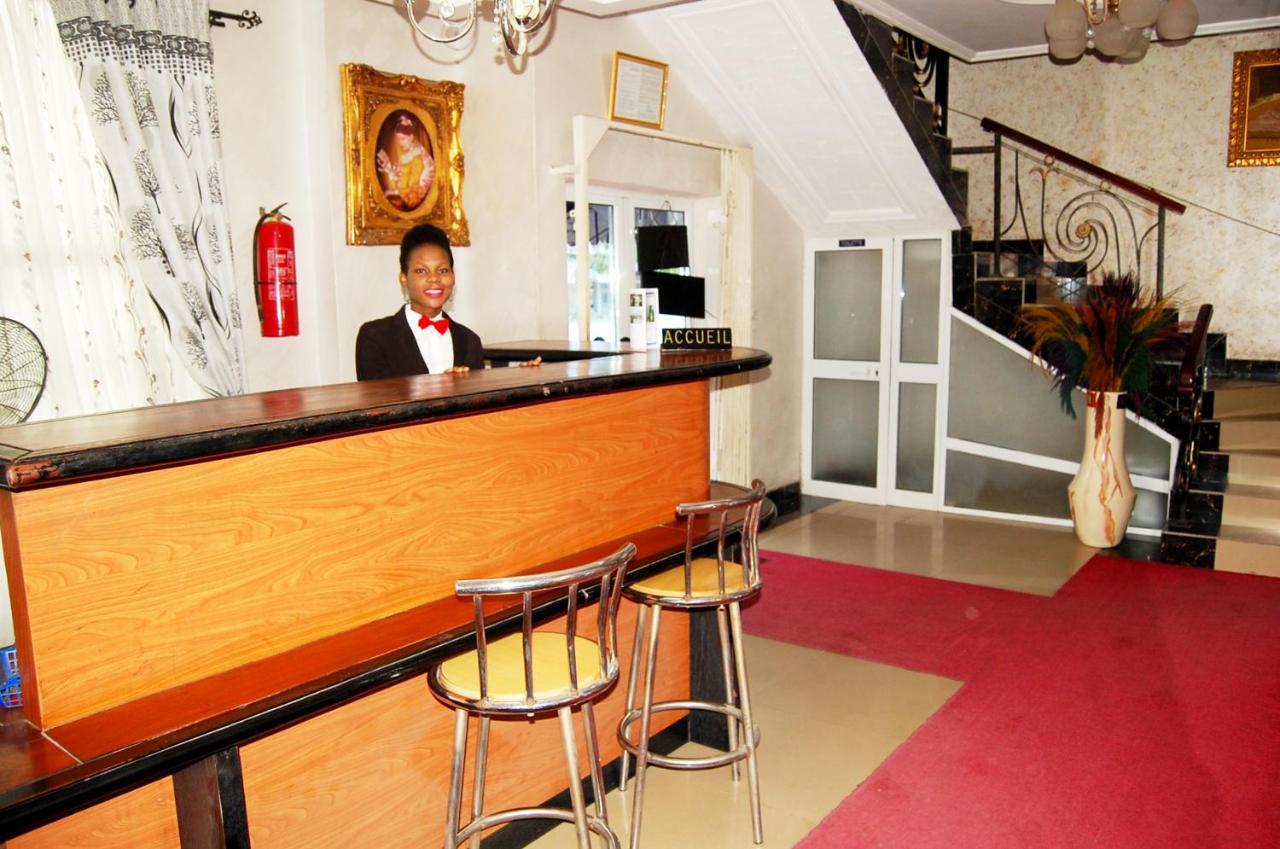 Hotel Residence Jeanne D'Arc Kotonu Zewnętrze zdjęcie